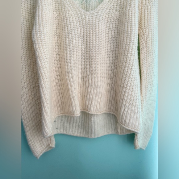 Rag & Bone Joseph V-Neck Sweater (M) - Picture 8 of 12
